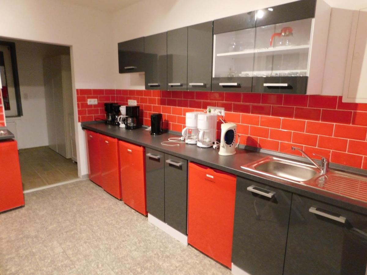 Haus Astenblick In Winterberg Fuer Bis Zu 35 Personen Fuer Wanderveranstaltungen Und Familienfeiern Exterior foto